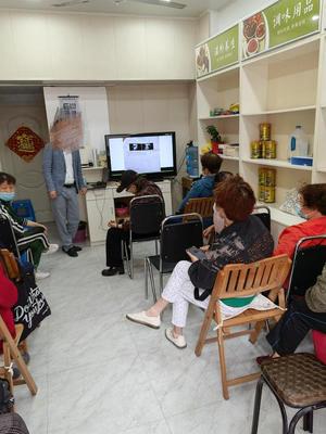 駝奶能治腎病、糖尿病和乙肝?商店送雞蛋、旅游引誘老人參加講座,查處曝光